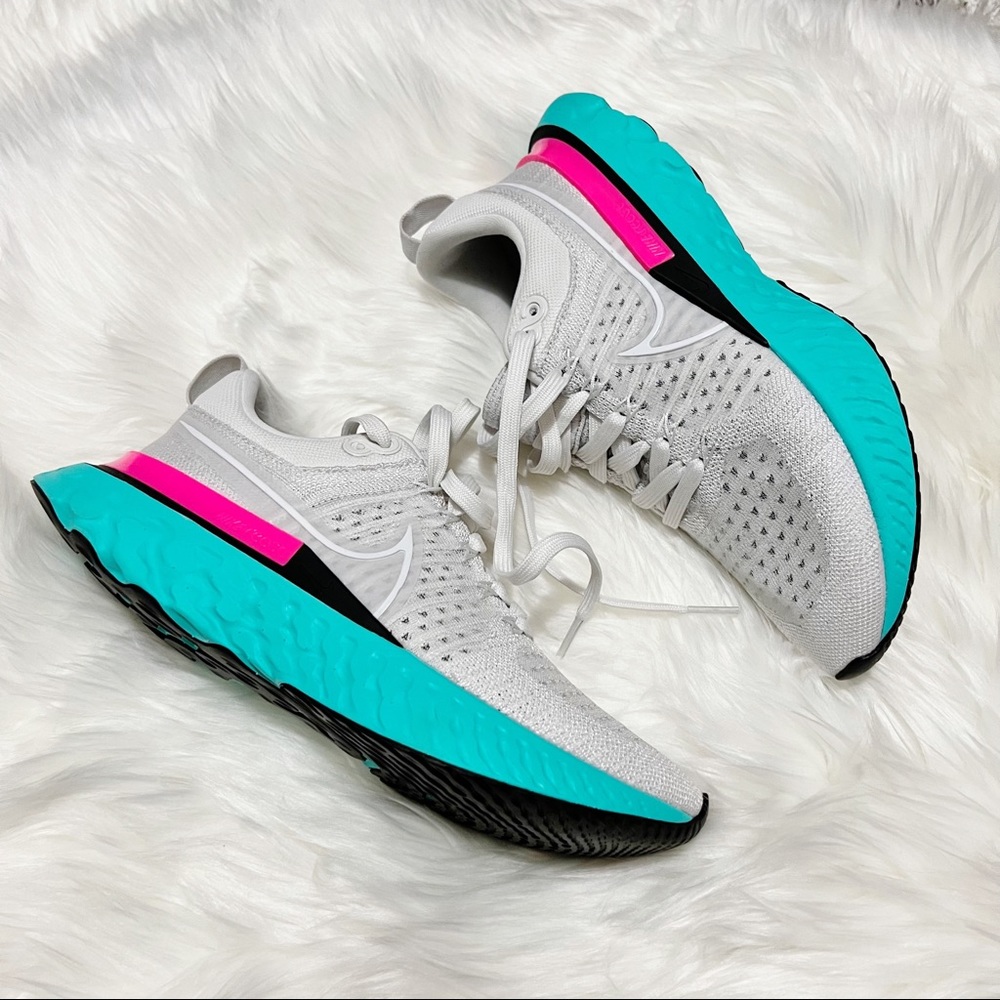 ✨Sold✨Nike • React Infinity Run Flyknit 2 - Picture 9 of 12